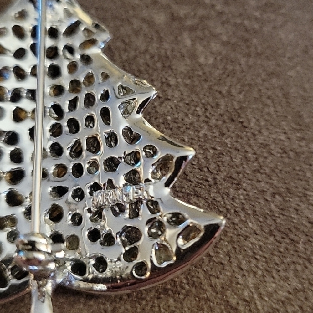 VTG KRAMER Sparkly Christmas Tree Crystal Rhinestone Brooch - Picture 4 of 5